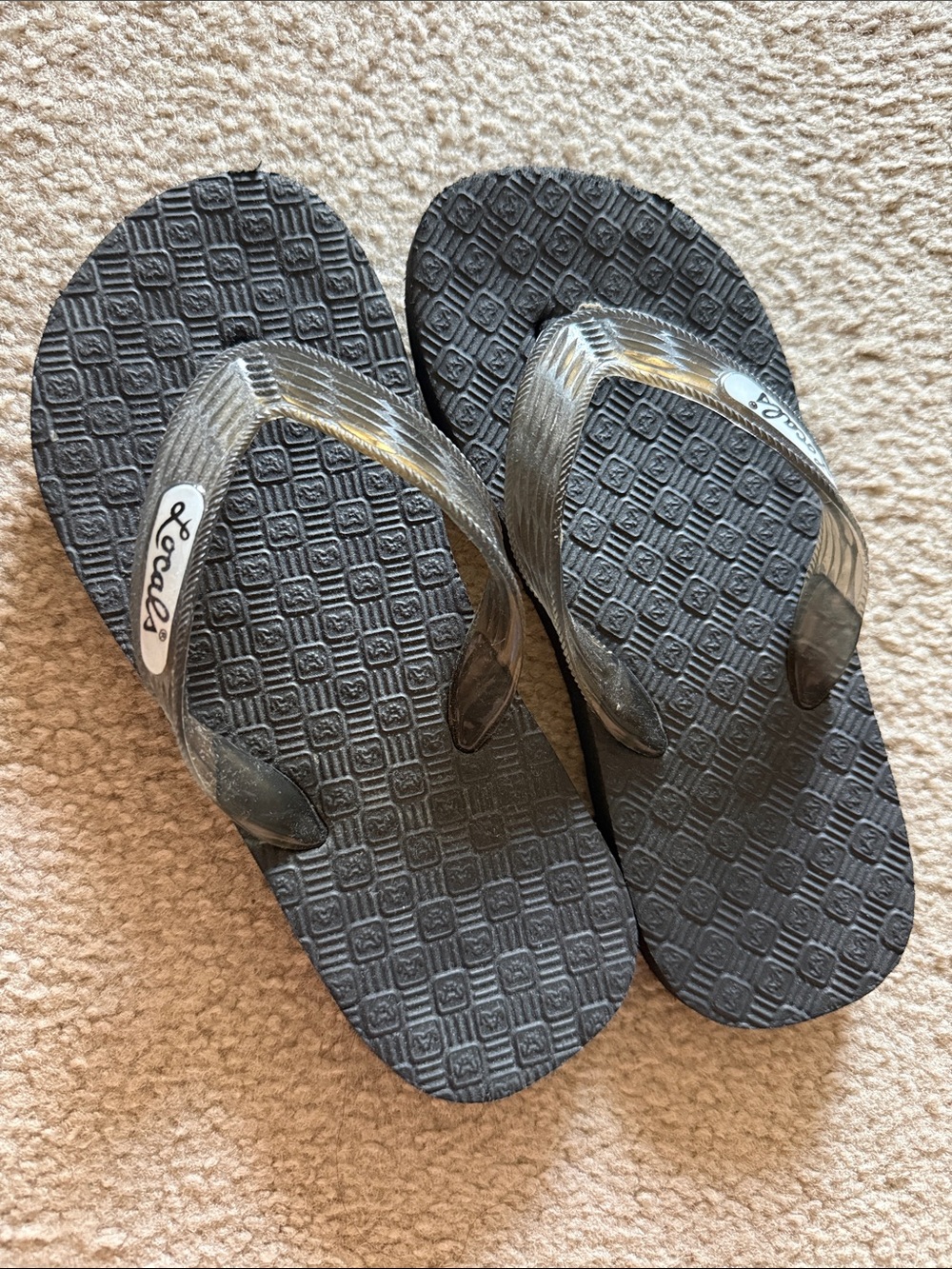 Kids Locals Flip Flop kid size 9 Smoked black color